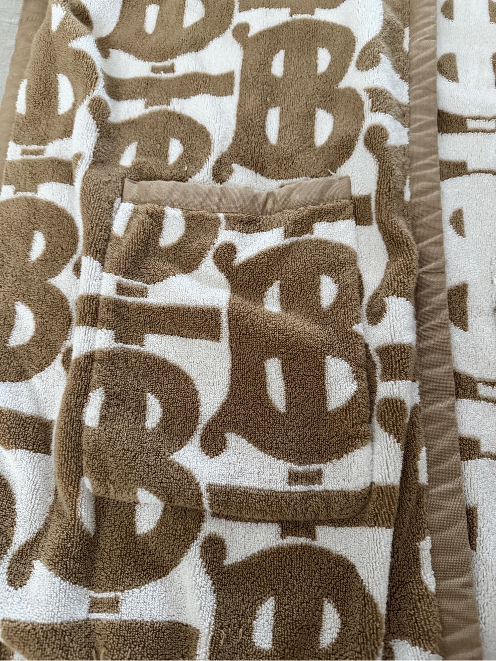 Burberry Hooded TB Logo Cotton Terry Cloth Shower/Beach Cape White/Beige sz OSFA - Picture 5 of 5